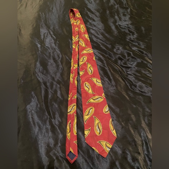 BURBERRY Tie (Red/Paisley, Silk) - Picture 2 of 4
